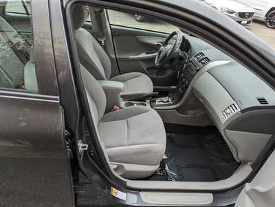 2010 Toyota Corolla, $5900. Photo 11