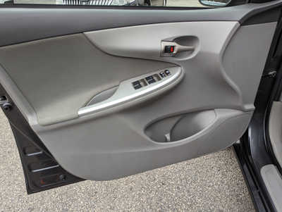 2010 Toyota Corolla, $5900. Photo 12