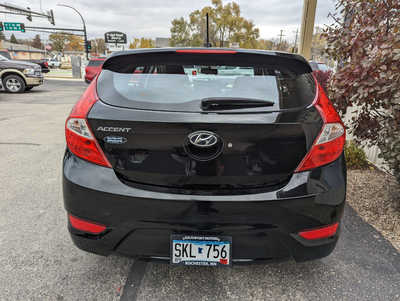 2014 Hyundai Accent, $7900. Photo 4