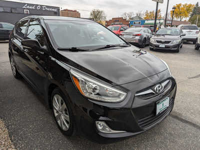 2014 Hyundai Accent, $7900. Photo 6