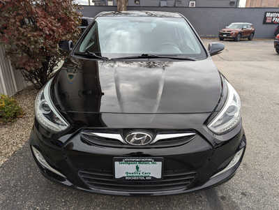 2014 Hyundai Accent, $7900. Photo 7