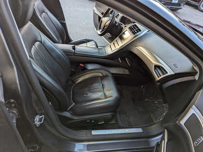 2016 Lincoln MKZ, $11900. Photo 11