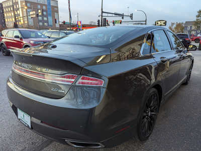 2016 Lincoln MKZ, $11900. Photo 5