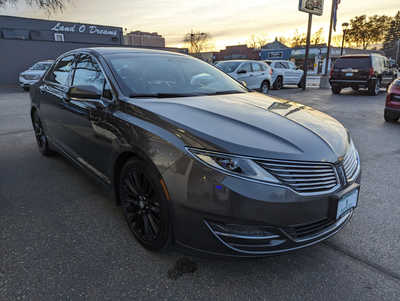 2016 Lincoln MKZ, $11900. Photo 6