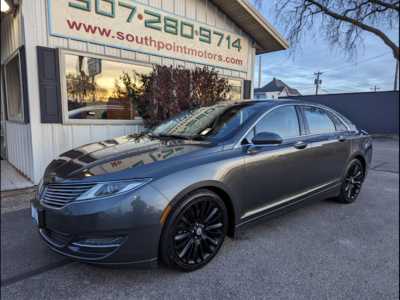 2016 Lincoln MKZ, $11900. Photo 1