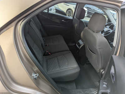2019 Chevrolet Equinox, $14900. Photo 11