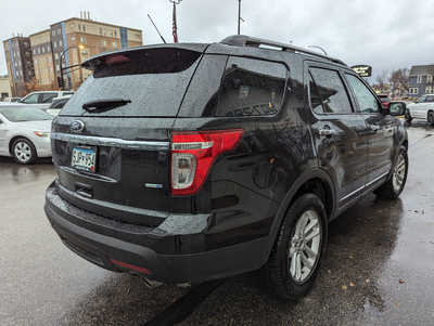 2015 Ford Explorer, $9900. Photo 5