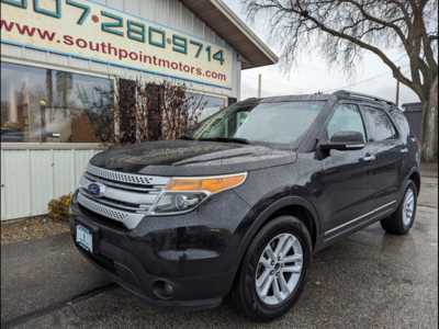 2015 Ford Explorer, $9900. Photo 1