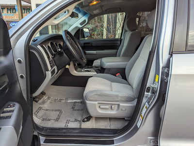 2010 Toyota Tundra Crew Cab, $18900. Photo 8