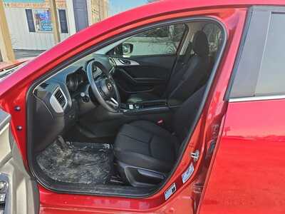2017 Mazda Mazda3, $11900. Photo 8