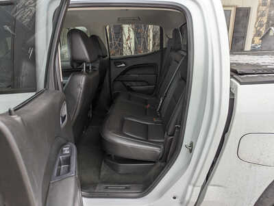 2017 Chevrolet Colorado Crew Cab, $17990. Photo 9