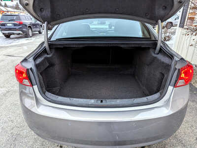 2018 Chevrolet Impala, $13900. Photo 10