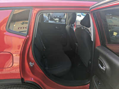 2018 Jeep Compass, $10900. Photo 11