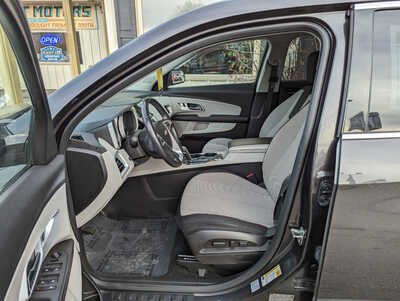 2013 Chevrolet Equinox, $9900. Photo 8