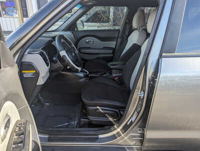 2019 Kia Soul, $7900. Photo 8