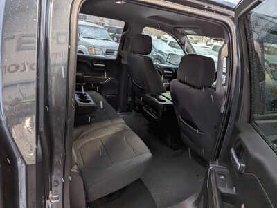 2021 Chevrolet 1500 Crew Cab, $28900. Photo 10