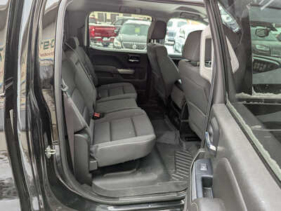 2017 Chevrolet 1500 Crew Cab, $16900. Photo 10