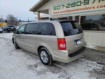 2008 Chrysler Town & Country, $3990. Photo 3