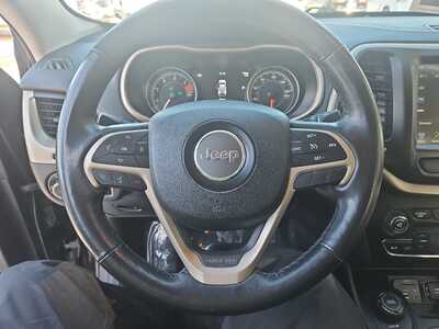 2016 Jeep Cherokee, $12900. Photo 11