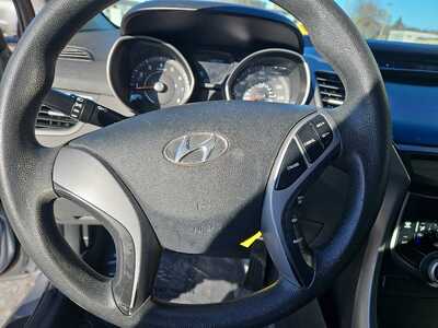 2015 Hyundai Elantra, $6900. Photo 10