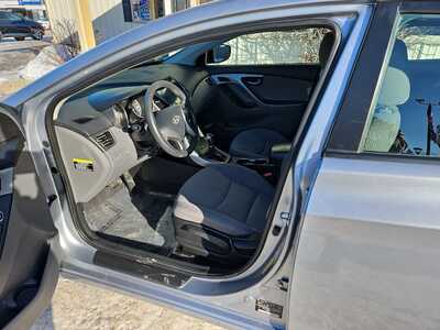 2015 Hyundai Elantra, $6900. Photo 8