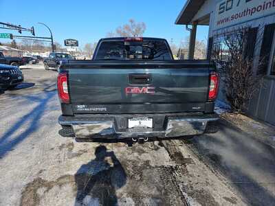 2018 GMC 1500 Crew Cab, $30900. Photo 4
