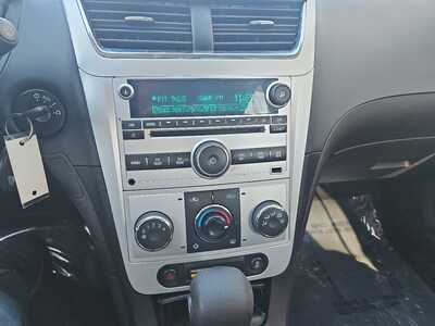 2012 Chevrolet Malibu, $5900. Photo 12