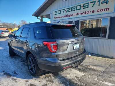 2017 Ford Explorer, $14900. Photo 3