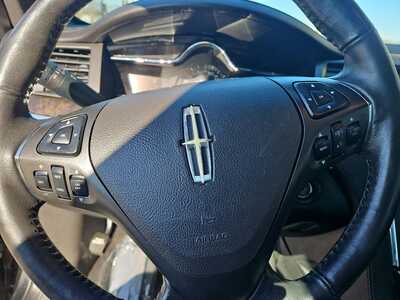 2013 Lincoln MKS, $8900. Photo 10