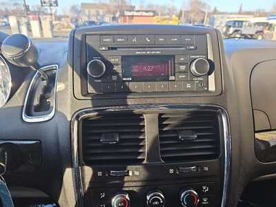 2016 Dodge Caravan, Grand, $12900. Photo 12