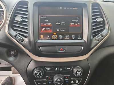 2015 Jeep Cherokee, $11900. Photo 12