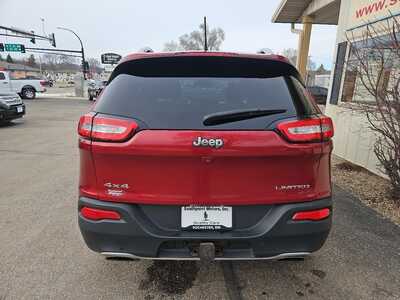 2015 Jeep Cherokee, $11900. Photo 4
