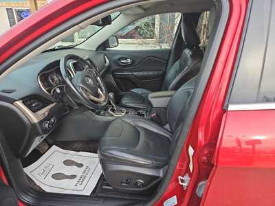 2015 Jeep Cherokee, $11900. Photo 8