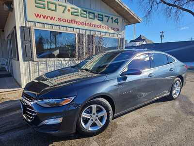 2021 Chevrolet Malibu, $15990. Photo 1