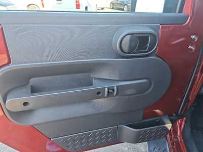 2008 Jeep Wrangler Unlimited, $14900. Photo 9