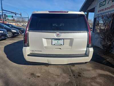 2015 Cadillac Escalade ESV, $27900. Photo 4
