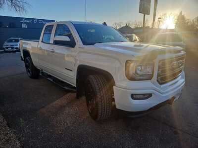 2016 GMC 1500 Ext Cab, $18990. Photo 6
