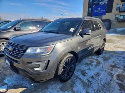 2017 Ford Explorer, $0. Photo 2