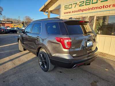 2017 Ford Explorer, $0. Photo 3
