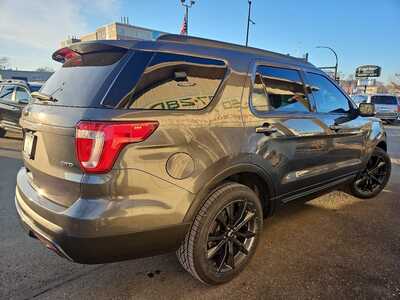 2017 Ford Explorer, $0. Photo 5