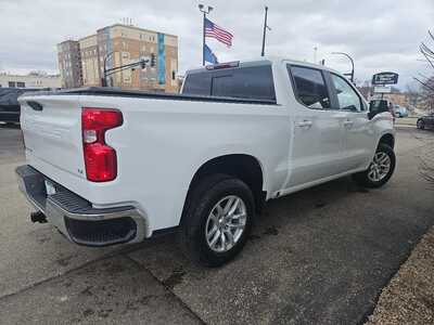 2019 Chevrolet 1500 Crew Cab, $20990. Photo 5