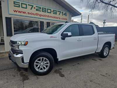 2019 Chevrolet 1500 Crew Cab, $20990. Photo 1