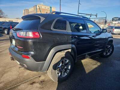 2019 Jeep Cherokee, $18990. Photo 5