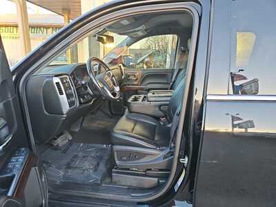 2017 GMC 1500 Crew Cab, $19990. Photo 8