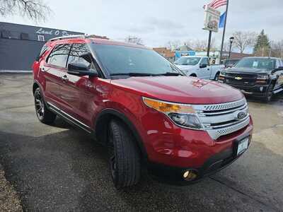 2013 Ford Explorer, $10900. Photo 6