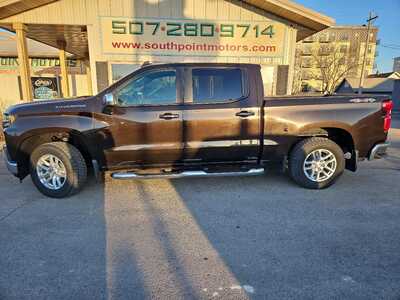 2019 Chevrolet 1500 Crew Cab, $25900. Photo 2