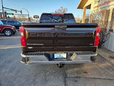 2019 Chevrolet 1500 Crew Cab, $25900. Photo 4
