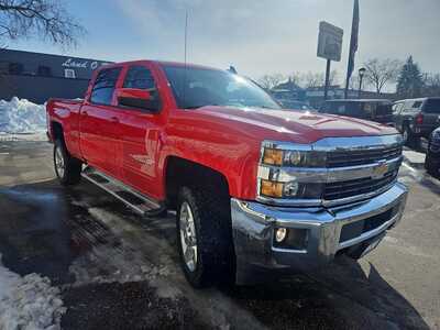 2017 Chevrolet 2500 Crew Cab, $25900. Photo 6