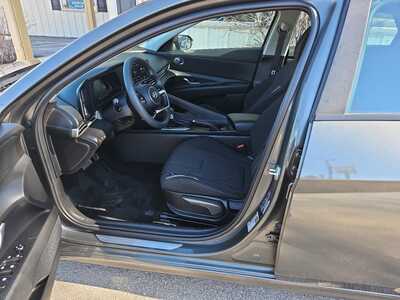 2024 Hyundai Elantra, $0. Photo 8