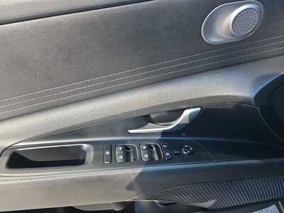 2024 Hyundai Elantra, $0. Photo 9